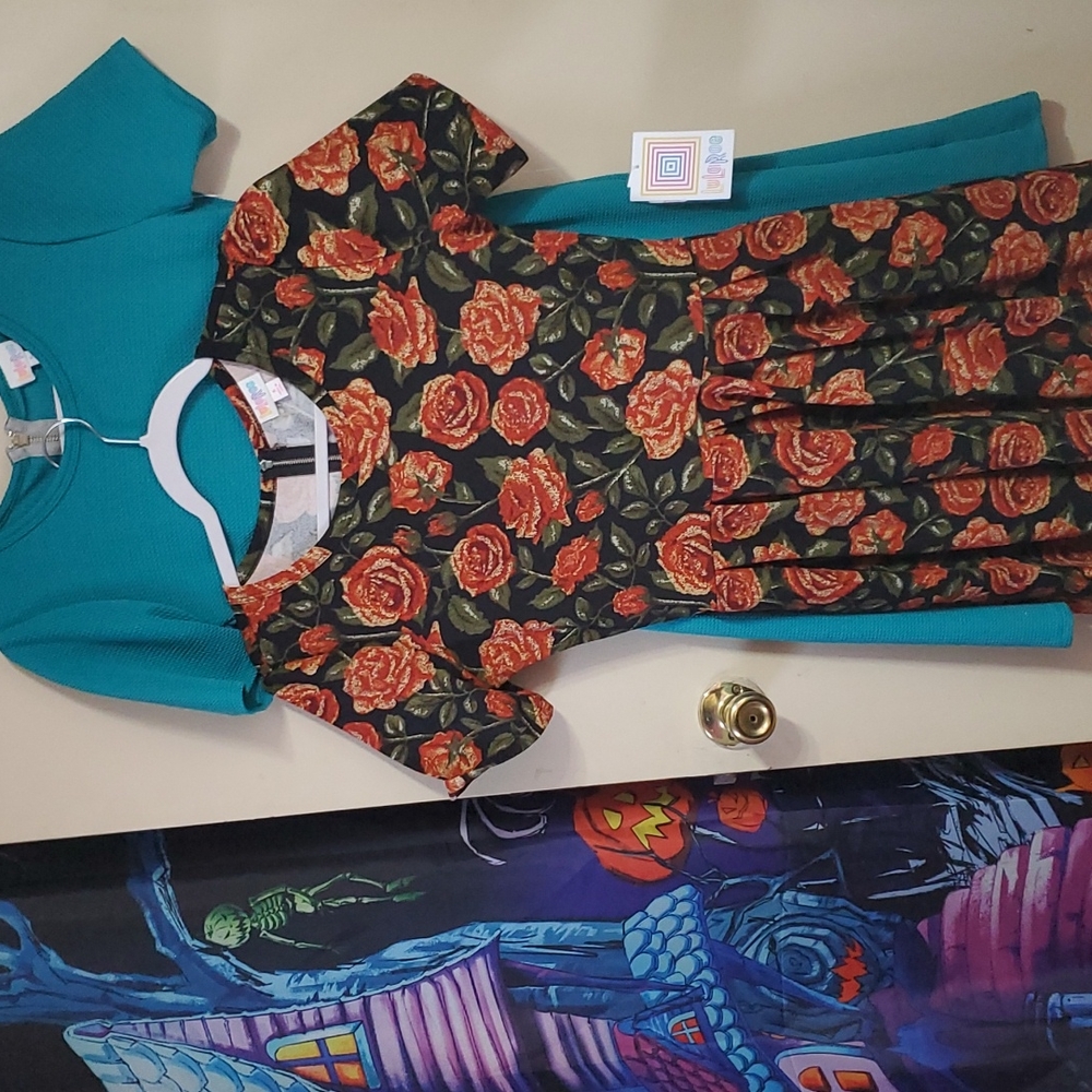 Nwt 2 Small Lularoe Amelia Dresses